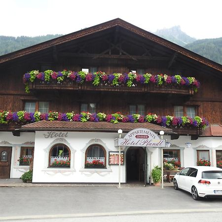 Hotel Garni Pfandl Neustift im Stubaital Eksteriør billede