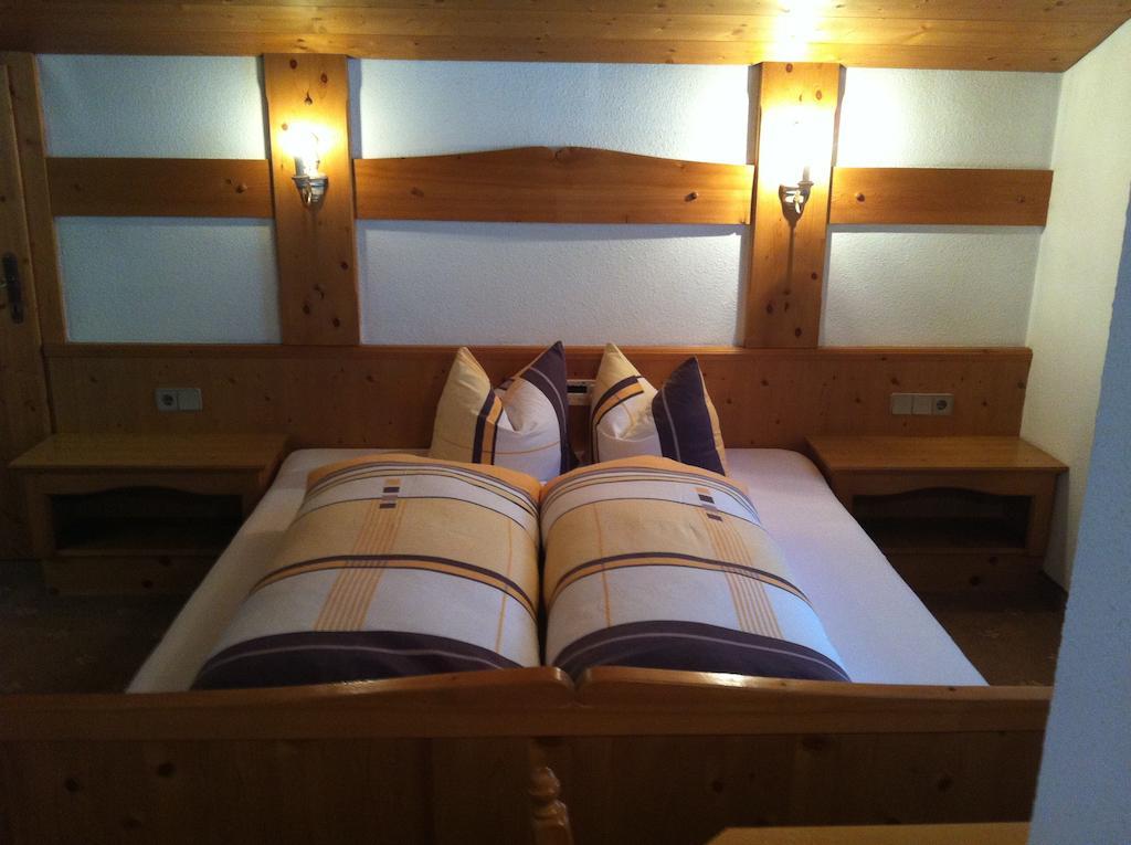 Hotel Garni Pfandl Neustift im Stubaital Eksteriør billede