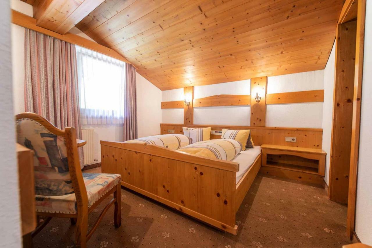 Hotel Garni Pfandl Neustift im Stubaital Eksteriør billede